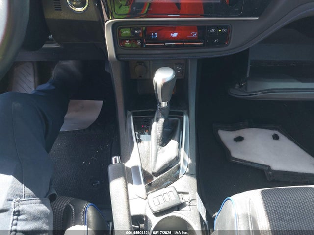 Toyota COROLLA SE 2018 5YFBURHE4JP771182 Image 11