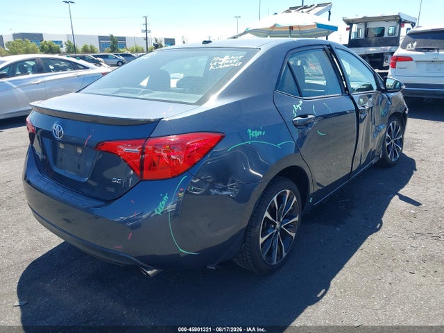 Toyota COROLLA SE 2018 5YFBURHE4JP771182 Image 4