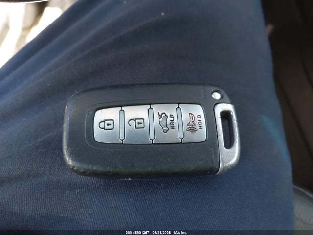 Продажа на аукционе авто 2011 Hyundai Sonata Limited, vin: 5NPEC4ACXBH221964, номер лота: 45901367