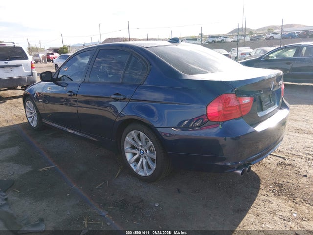 45901411 :رقم المزاد ، WBAPK5G59BNN81895 vin ، 2011 Bmw 328i Xdrive مزاد بيع