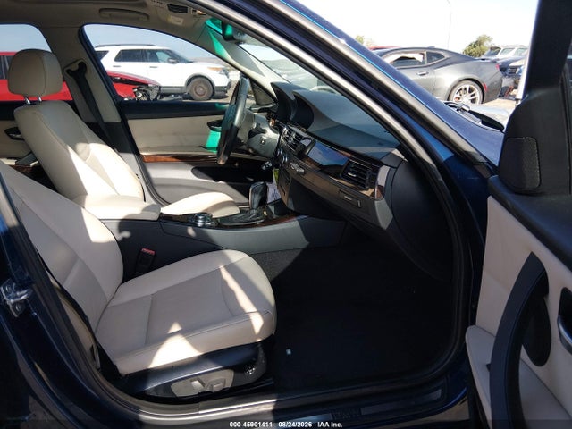 45901411 :رقم المزاد ، WBAPK5G59BNN81895 vin ، 2011 Bmw 328i Xdrive مزاد بيع