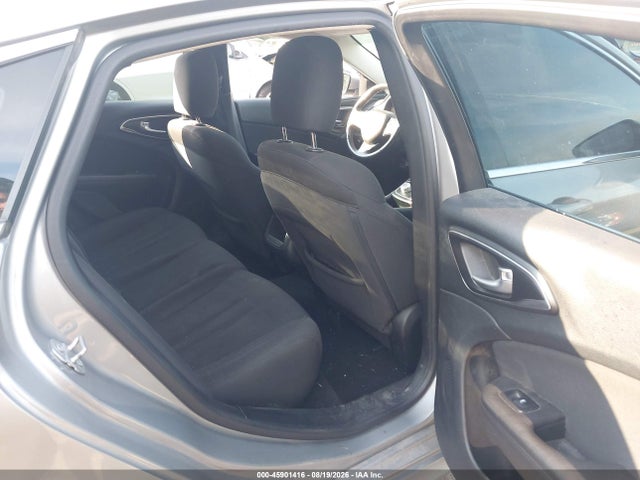 2015 Chrysler 200 Limited მანქანა იყიდება აუქციონზე, vin: 1C3CCCAB3FN740227, აუქციონის ნომერი: 45901416