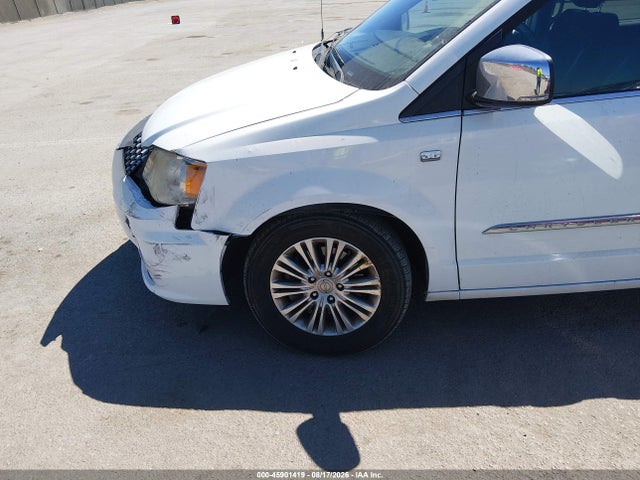 Продаж на аукціоні авто 2014 Chrysler Town & Country Touring-l 30th Anniversary, vin: 2C4RC1CG9ER249603, номер лоту: 45901419