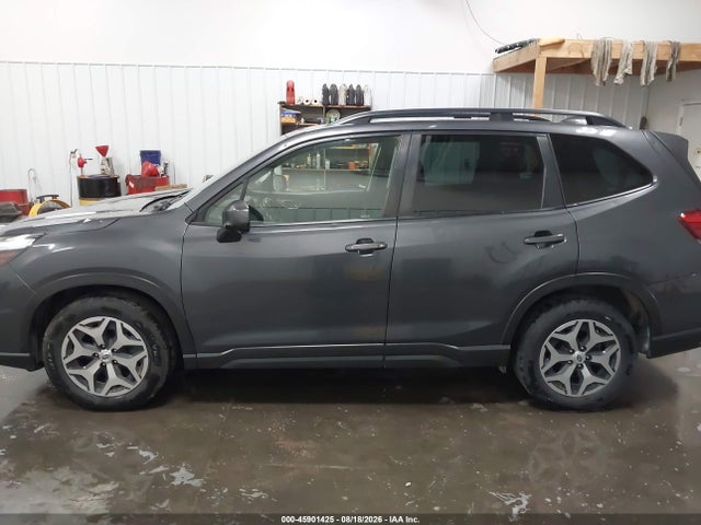 45901425 :رقم المزاد ، JF2SKAFC4MH587516 vin ، 2021 Subaru Forester Premium مزاد بيع