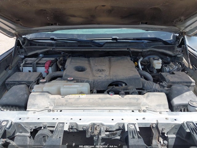 Продажа на аукционе авто 2023 Toyota Tundra Sr5, vin: 5TFLA5DB8PX069300, номер лота: 45901444