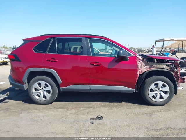 2T3F1RFV4MW151794 Toyota RAV4 LE
