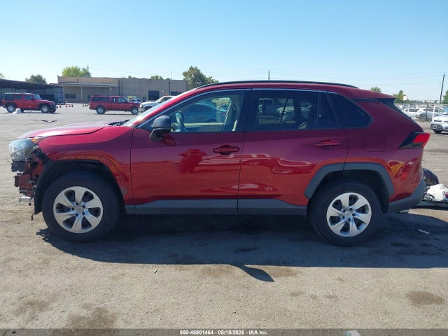 2T3F1RFV4MW151794 Toyota RAV4 LE