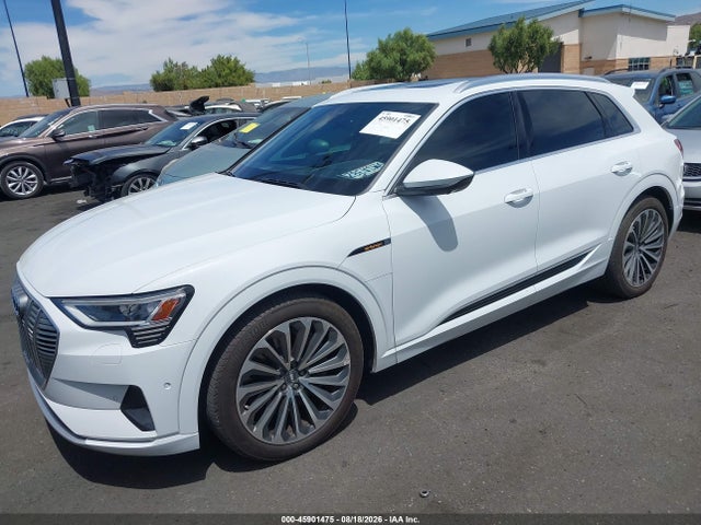 2019 Audi E-tron Premium Plus მანქანა იყიდება აუქციონზე, vin: WA1VABGE7KB009926, აუქციონის ნომერი: 45901475