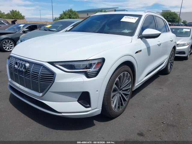 2019 Audi E-tron Premium Plus მანქანა იყიდება აუქციონზე, vin: WA1VABGE7KB009926, აუქციონის ნომერი: 45901475