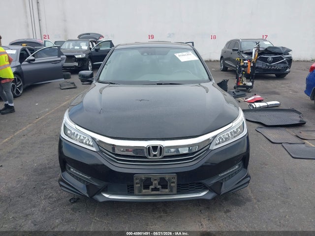 Honda Accord Touring 2016 1HGCR3F93GA011378 Image 13
