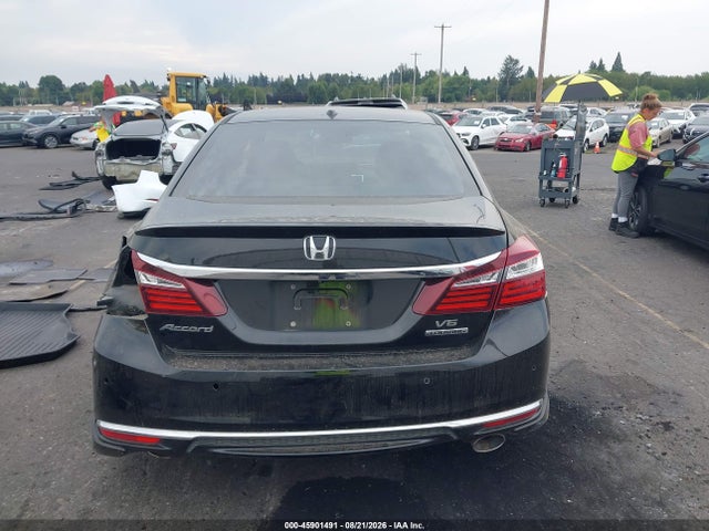 Honda Accord Touring 2016 1HGCR3F93GA011378 Image 17