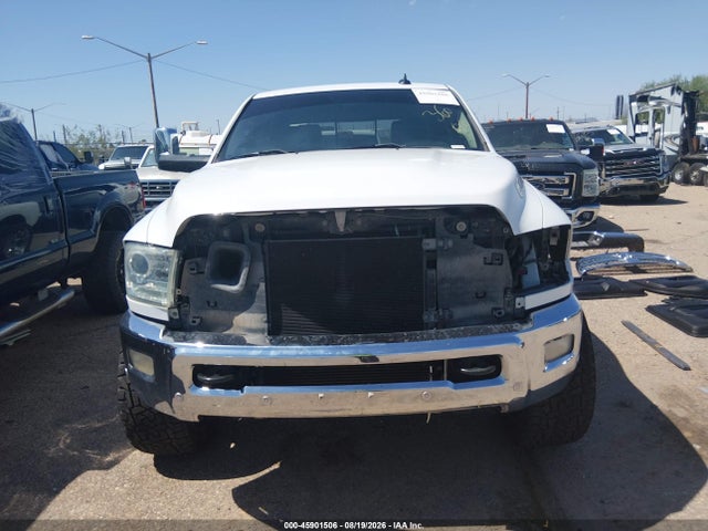 3C6UR5FLXHG559494 RAM 2500 Laramie 4x4 6&#039;4 Box