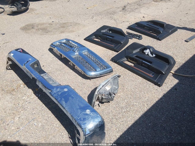 3C6UR5FLXHG559494 RAM 2500 Laramie 4x4 6&#039;4 Box