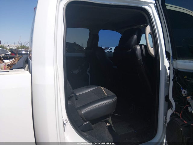 3C6UR5FLXHG559494 RAM 2500 Laramie 4x4 6&#039;4 Box