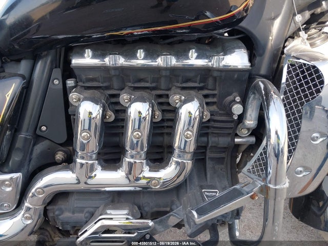 Продажа на аукционе авто 2015 Triumph Motorcycle Rocket Iii Touring Abs, vin: SMTC06LR7FJ661250, номер лота: 45901512
