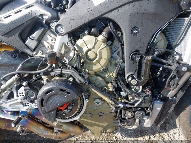 Ducati Panigale V4s 2024 ZDMDAGWW1RB007371 Image 8