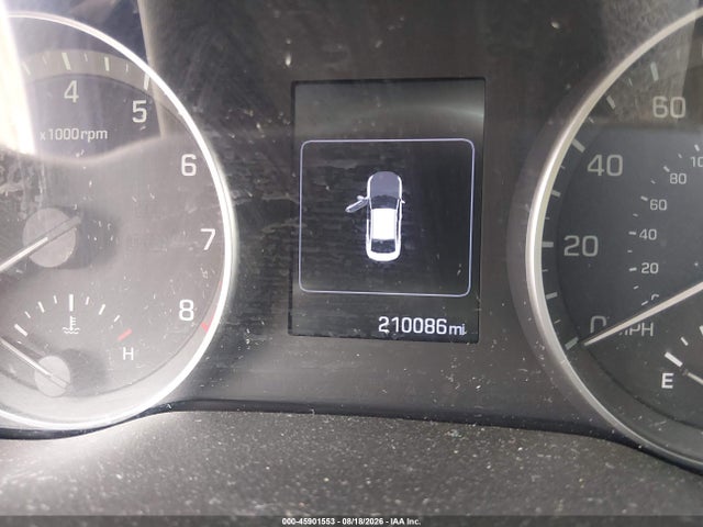 Hyundai ELANTRA SEL 2018 5NPD84LF5JH338399 Image 16