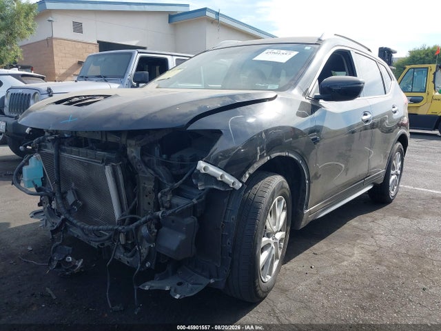 Nissan ROGUE SV 2018 5N1AT2MT9JC714376 Image 2