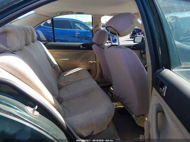 2000 Volkswagen Jetta Gl მანქანა იყიდება აუქციონზე, vin: 3VWRC29M0YM083788, აუქციონის ნომერი: 45901617