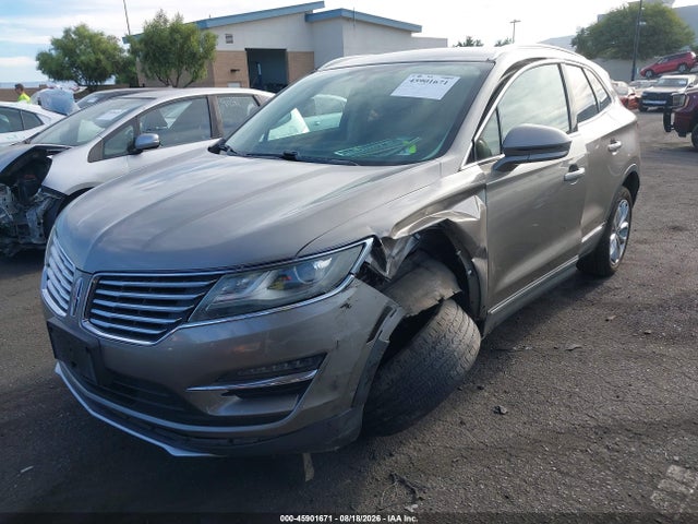 5LMCJ2C90GUJ21946 Lincoln MKC SELECT