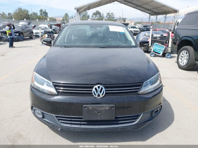 2013 Volkswagen Jetta 2.5l Sel მანქანა იყიდება აუქციონზე, vin: 3VWLP7AJ9DM451484, აუქციონის ნომერი: 45901685
