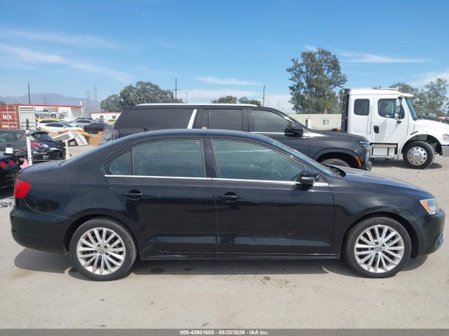 2013 Volkswagen Jetta 2.5l Sel მანქანა იყიდება აუქციონზე, vin: 3VWLP7AJ9DM451484, აუქციონის ნომერი: 45901685