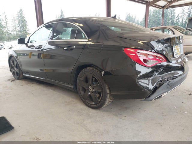 WDDSJ4EB1JN588685 Mercedes-Benz CLA 250