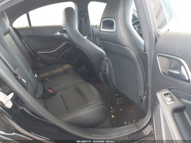WDDSJ4EB1JN588685 Mercedes-Benz CLA 250