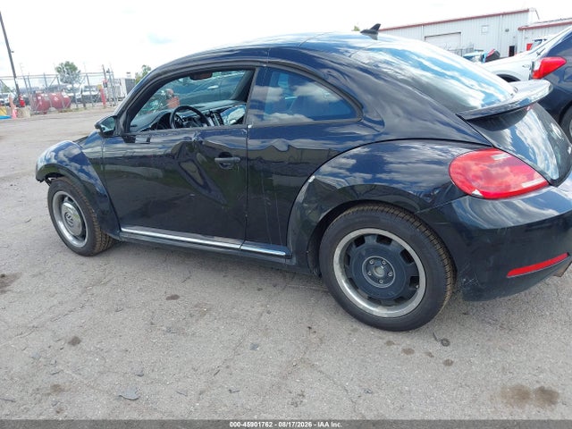 2016 Volkswagen Beetle 1.8t Classic მანქანა იყიდება აუქციონზე, vin: 3VWF17AT7GM639070, აუქციონის ნომერი: 45901762