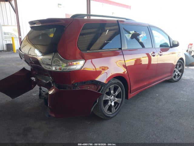 Toyota Sienna Se 8 Passenger 2017 5TDXZ3DC9HS876701 Image 4