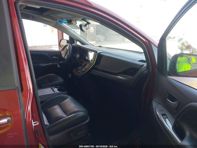 Toyota Sienna Se 8 Passenger 2017 5TDXZ3DC9HS876701 Image 5
