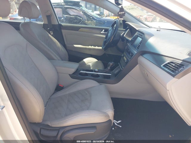 Продажа на аукционе авто 2015 Hyundai Sonata Sport, vin: 5NPE34AF2FH151330, номер лота: 45901823