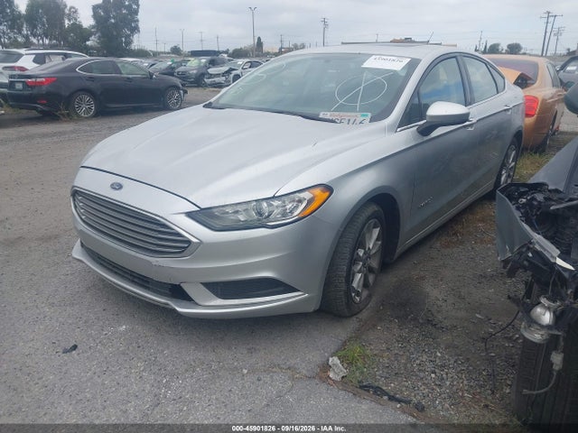 Ford Fusion Hybrid Se 2017 3FA6P0LU8HR314372 Image 2