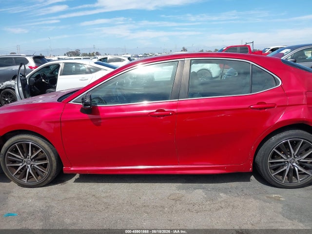 4T1G11AK8MU452984 Toyota CAMRY SE