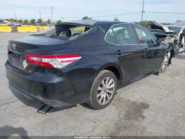 Toyota CAMRY LE 2018 4T1B11HK3JU133066 Image 4