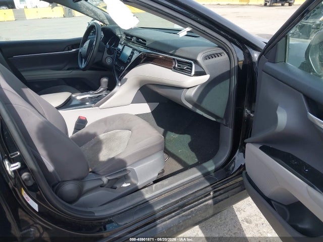 Toyota CAMRY LE 2018 4T1B11HK3JU133066 Image 5