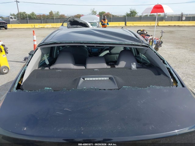 Toyota CAMRY LE 2018 4T1B11HK3JU133066 Image 15