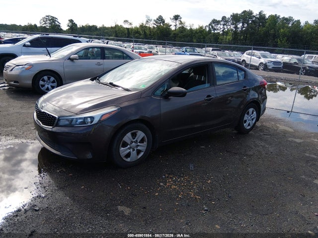 KIA FORTE LX 2017 3KPFL4A74HE012921 Image 2