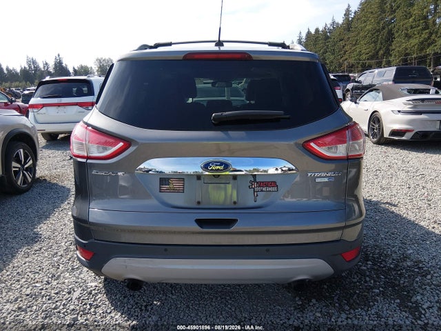 1FMCU9J94EUB96720 Ford Escape Titanium