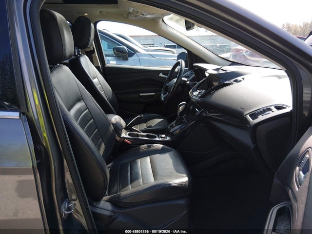 1FMCU9J94EUB96720 Ford Escape Titanium