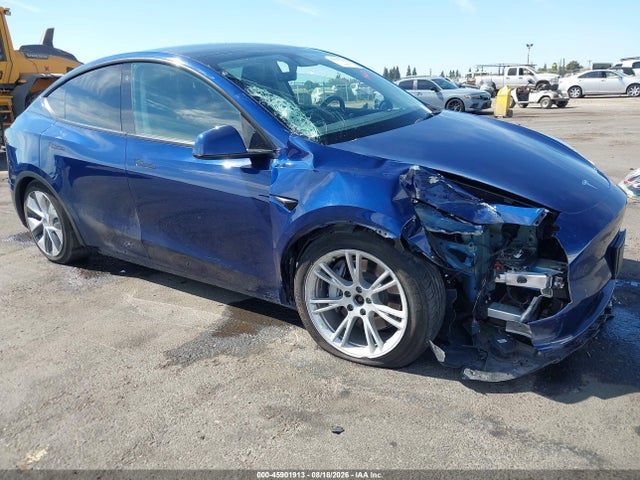 2022 Tesla Model Y Long Range Dual Motor All-wheel Drive მანქანა იყიდება აუქციონზე, vin: 7SAYGAEE7NF337012, აუქციონის ნომერი: 45901913