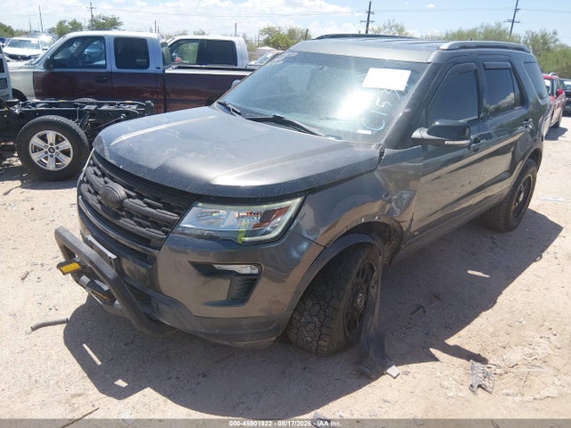 Ford EXPLORER XLT 2018 1FM5K8D82JGC15317 Image 2