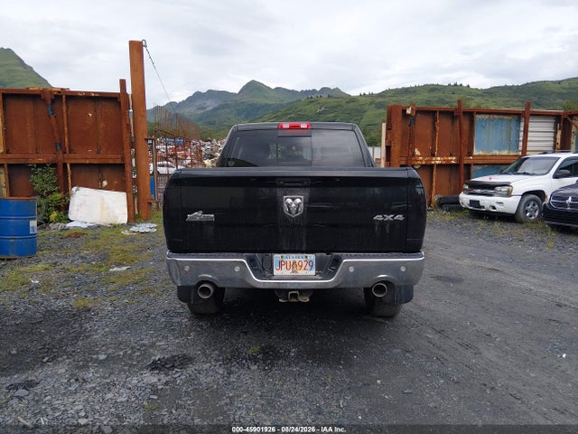 3C6RR7LT5GG225782 RAM 1500 Big Horn