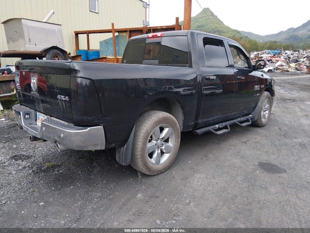 3C6RR7LT5GG225782 RAM 1500 Big Horn