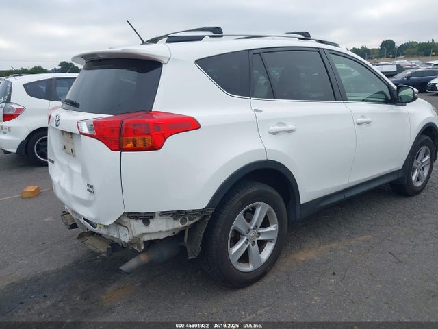 Toyota Rav4 Xle 2014 JTMRFREV2EJ004910 Image 4