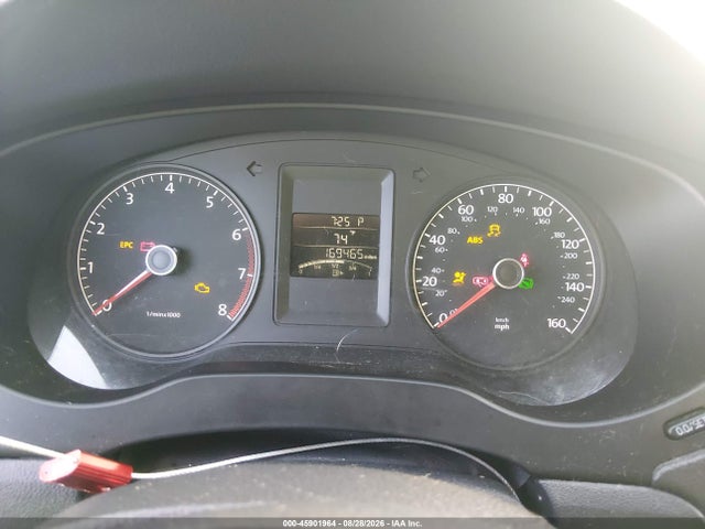 2014 Volkswagen Jetta 2.0l S მანქანა იყიდება აუქციონზე, vin: 3VW2K7AJ9EM440836, აუქციონის ნომერი: 45901964