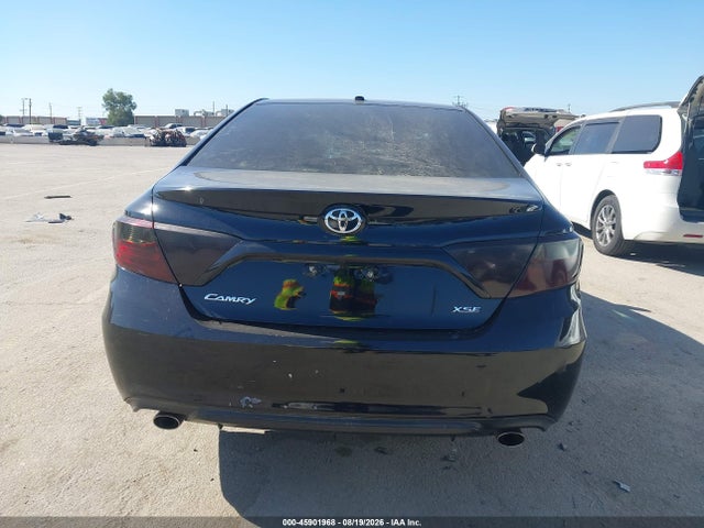 45901968 :رقم المزاد ، 4T1BK1FK7HU581451 vin ، 2017 Toyota Camry Xse V6 مزاد بيع