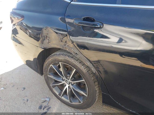45901968 :رقم المزاد ، 4T1BK1FK7HU581451 vin ، 2017 Toyota Camry Xse V6 مزاد بيع