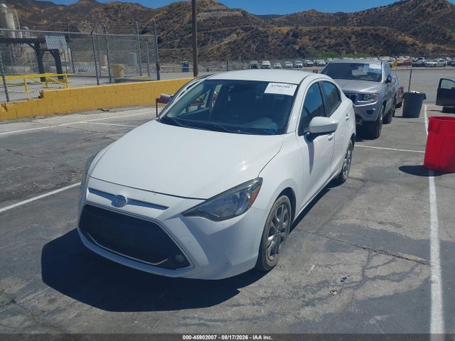 3MYDLBYV0KY525459 Toyota YARIS LE