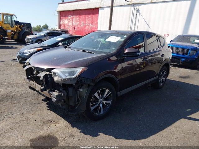 Toyota Rav4 Xle 2018 2T3RFREV5JW792965 Image 2